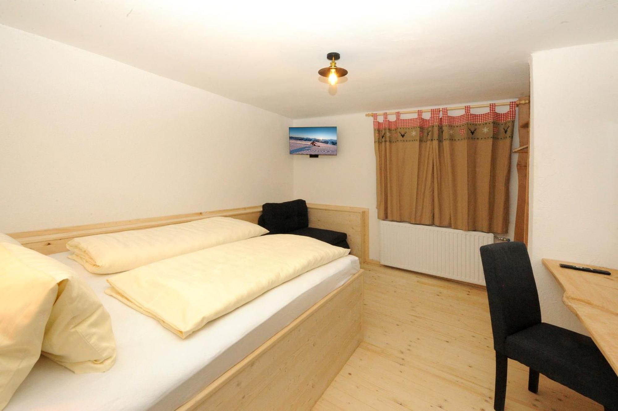 Unterellmau Ferienhaus *